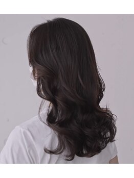 エルグ ジャパン(ERG JAPAN)の写真/無重力カールで韓国風ヘア！巻かなくていいゼログラパーマで朝のスタイリングもラクに♪