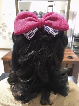 小学校の卒業式は袴に合わせたハーフアップで L ヘアアンドメイク アネラ Hair Make Anela のヘアカタログ ホットペッパービューティー