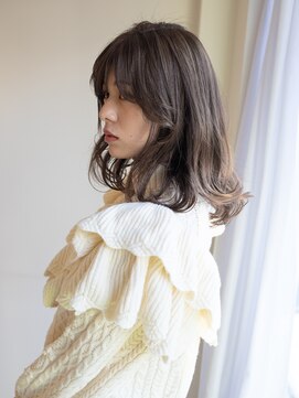 ヘアアンドエステ ヒロイン 西麻布本店(Hair&Esthe HIROIN) 『HIROIN西麻布本店』スクエアフォルムミディ【横顔美人】