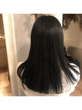 アンベリール(Embellir) ブルーブラック