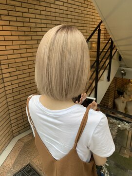 ラフ 難波店(LAFF) #黒髪#ボブルフ#ネビージュ#小顔#ワンレン