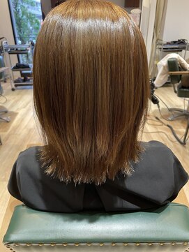 サラ(sarah) レイヤーボブ