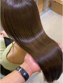 リラエ(Lyrae)の写真/髪質改善のカリスマが大人女性のお悩みを解決します☆オーダーメイドの施術で周りから褒められる美髪へ―。