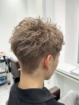 オーシャントーキョー 仙台(OCEAN TOKYO) スモーキーショートミルクティーベージュブリーチスパイキー