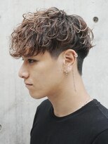 レタッチ バイ フィフス 天神大名(RETOUCH by fifth)&nbsp;スペインカール外国人風パーマメンズマッシフェードメンズ