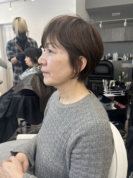 アルトル 池袋(altru) 丸みとくびれのあるショート