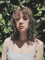 キューズ クラブ(cuz KLUB)&nbsp;【cuzKLUB】ミディアムレイヤー×マットベージュ