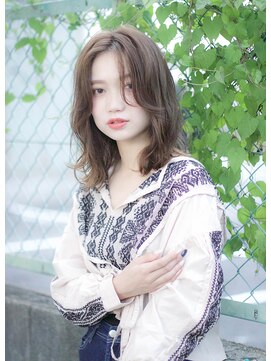 エテバイリリア(ete by LILIA.) セミディウェーブ