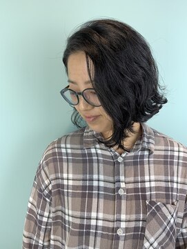 トレパルッキエーレ(tre parrucchiere) ［-tre-］ナチュラルウェーブボブ