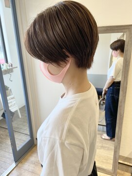 メルト 吉祥寺(melt) 20代30代大人ハンサムショート前下がり透明感ベージュカラー