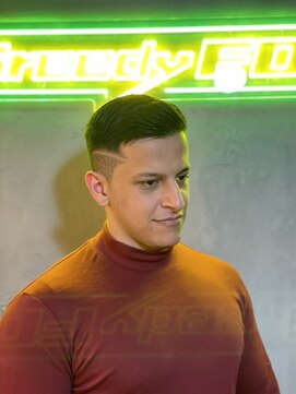 グリーディーフォックス 代々木(Greedy FOX) かき上げヘア/サイドパート/韓国マッシュ/フェードカット/代々木