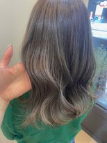 ヴィーヴォ 天六店(VIVO)&nbsp;【VIVO】西屋綾香 韓国 フェザーバング ニュアンスグレージュ