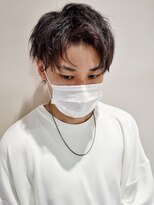 トローノ 栄(TRONO)&nbsp;【TRONO　岩田】束感アップバングショートコンマヘア