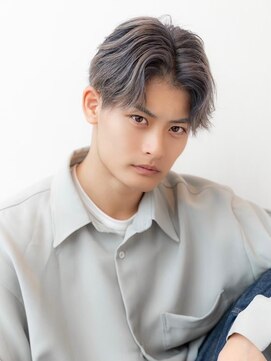 ケアリー 調布(Carelly) メンズセンターパート×束感ショートマッシュ