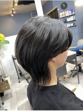 エモ(emo) マッシュウルフ