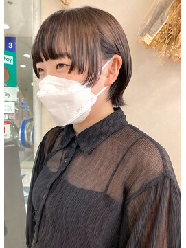 ソソ(soso) 【soso 伊勢田】ウルフボブ×ステップカット【横浜/ブリーチ】