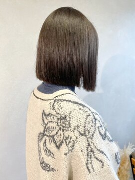 ミュラ(mulah) 透明感カラーグレージュミディアムボブ＊赤み消しカラー