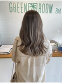 ブリーチの退色をいかしてグレージュカラー