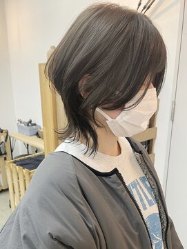 キューズ クラブ(cuz KLUB) 【cuzKLUB】ショートウルフオリーブグレージュ【池袋】