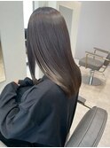 グレージュ切りっぱなしボブ前髪ありミニボブミルクティベージュ