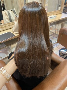 エイミーバイアフロート(amie  by afloat) 髪質改善プラチナトリートメントで艶髪に♪