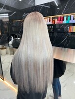 ラピス 渋谷本店(Lapis) ホワイトシルバー/レイヤーカット/髪質改善/シールエクステ