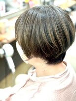 ヘアーメイク ツインズ(Hair Make TWINS) 立体感ハイライト×大人ショートグラボブ