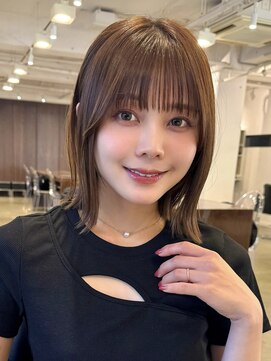 アビー(ABBEY3) シースルミニマルボブショート顔まわり外ハネ切りっぱなしボブ