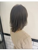 [BEHIVE 高橋]　学校やオフィスでも浮かないグレージュ