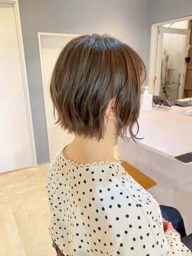 フランチェスカドット(francesca.) ミルクティーベージュ×切りっぱなしボブ【竹中慎治】梅田