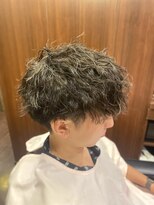 ヒロギンザ 恵比寿店(HIRO GINZA)&nbsp;センターパートベリーショートフェードスパイラルツイストパーマ