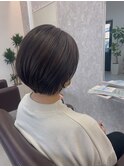 ショートボブ