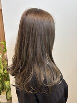 ラネーシェ(la.neche)&nbsp;ゆるふわロング×カーキアッシュ