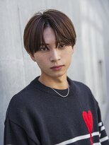 小久保styleフェザーパーマグレーブルーカラー刈り上げショート