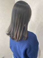 アトリエナガノ(atelier nagano) ニュアンスカラー/センターパート/ツヤ髪スタイル/ブルージュ