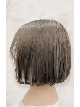 ユキオ ダル(Yukio Dal) 透明感◎韓国風タッセルボブ×切りっぱなし