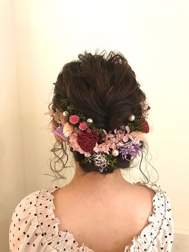 ネオリーブ クタ 町田店(Neolive kuta) [Neolivekuta 町田]ドライフラワーヘアアレンジ