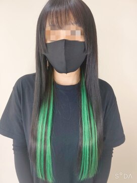 ウィット アンド ラファム Wit &La Famme グリーンのインナーが映えます。