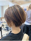 ショートボブ