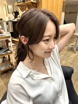 結んでも小顔 顔周りカット おくれ毛 レイヤーカット