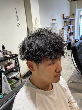 ヘアーシェルターフォーメン(Hair Shelter for men) 波巻きパーマ