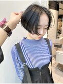 黒髪刈り上げハンサムショート
