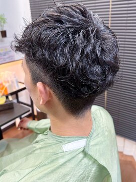 ヘアーメイク クーラ 行橋店(Hair make CURA) 20代30代メンズツイストパーマ束感トラッドオシャレ感ショート