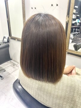 ヘアーアンドビューティーザ エフ(Hair Beauty the F) 艶々__ブラウン