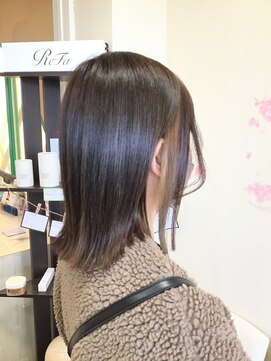 フープ(hoop) イヤリングカラーと切りっぱなしボブは相性最高！！