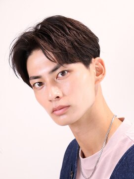 ネイビー(NAVY) 大人センターパート 刈り上げマッシュ