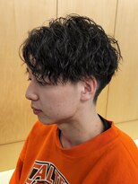 ヒュイル バイ ニアウ(Hwyl by Niau) ツイストスパイラルパーマアップバンクメンズショートカット