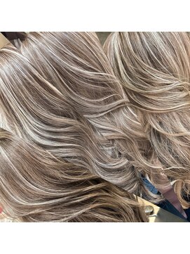 ブレンド 渋谷(BLend) 前髪ハイライトカラー似合わせカットウェーブミディアム