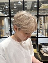 レックスヘアーインターナショナル(ReX HAIR INTERNATIONAL)&nbsp;【中野倫大朗】エフェクトブリーチ×ホワイトベージュ