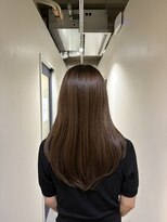 ビー(Be)&nbsp;アッシュカラーロングストレート